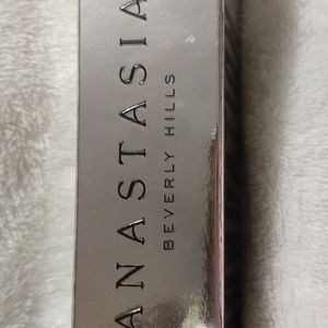 Anastasia 320N Foundation